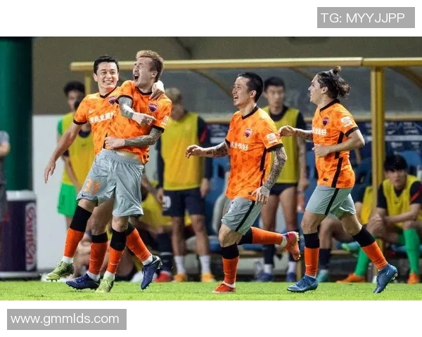 成都羽毛球队配合排名创新高展现团队实力与竞技水平