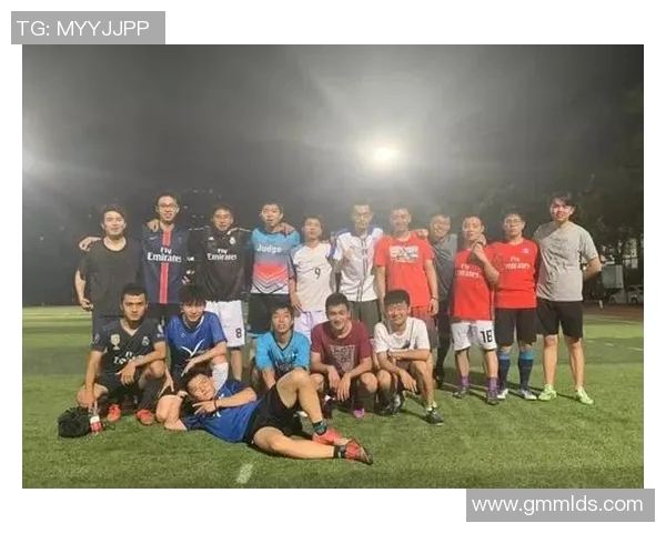 西安足球队的奋斗历程与荣耀追寻：一段不屈的足球纪实之旅